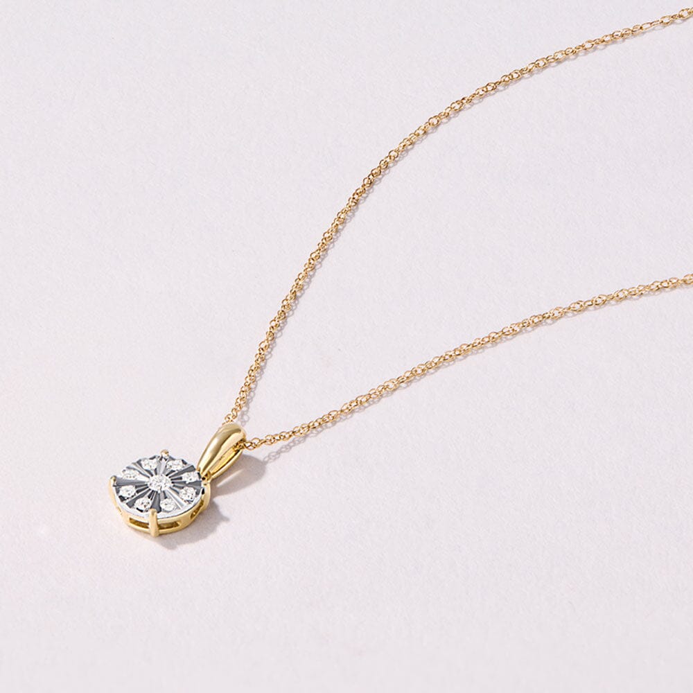 Round Illusion Necklace with 0.09ct TDW of Diamonds in 9kt Yellow Gold